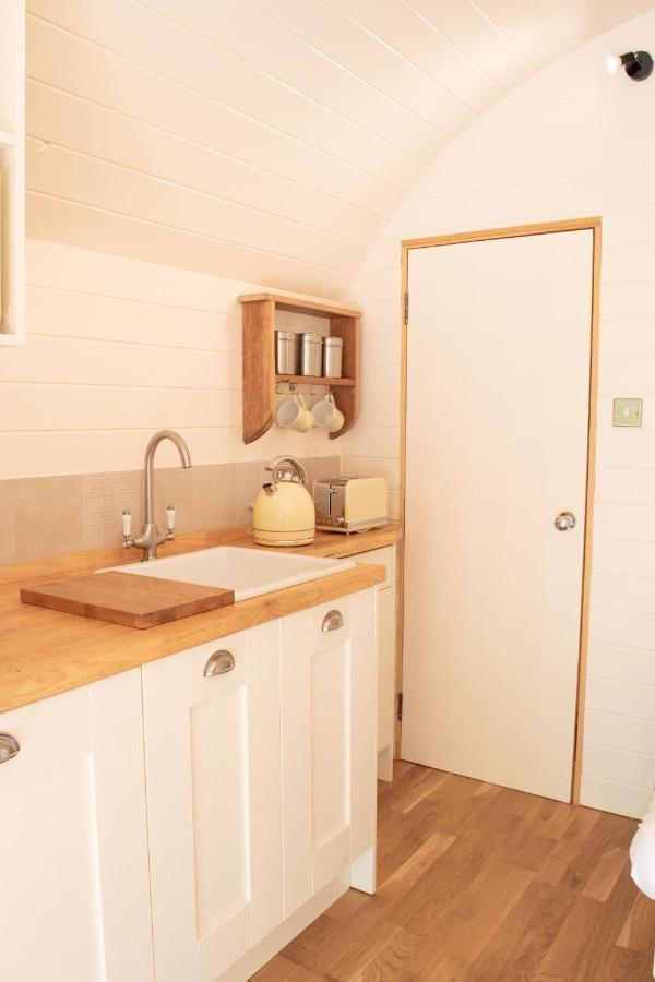 Orchard Farm Luxury Glamping And Campsite グラストンベリー エクステリア 写真